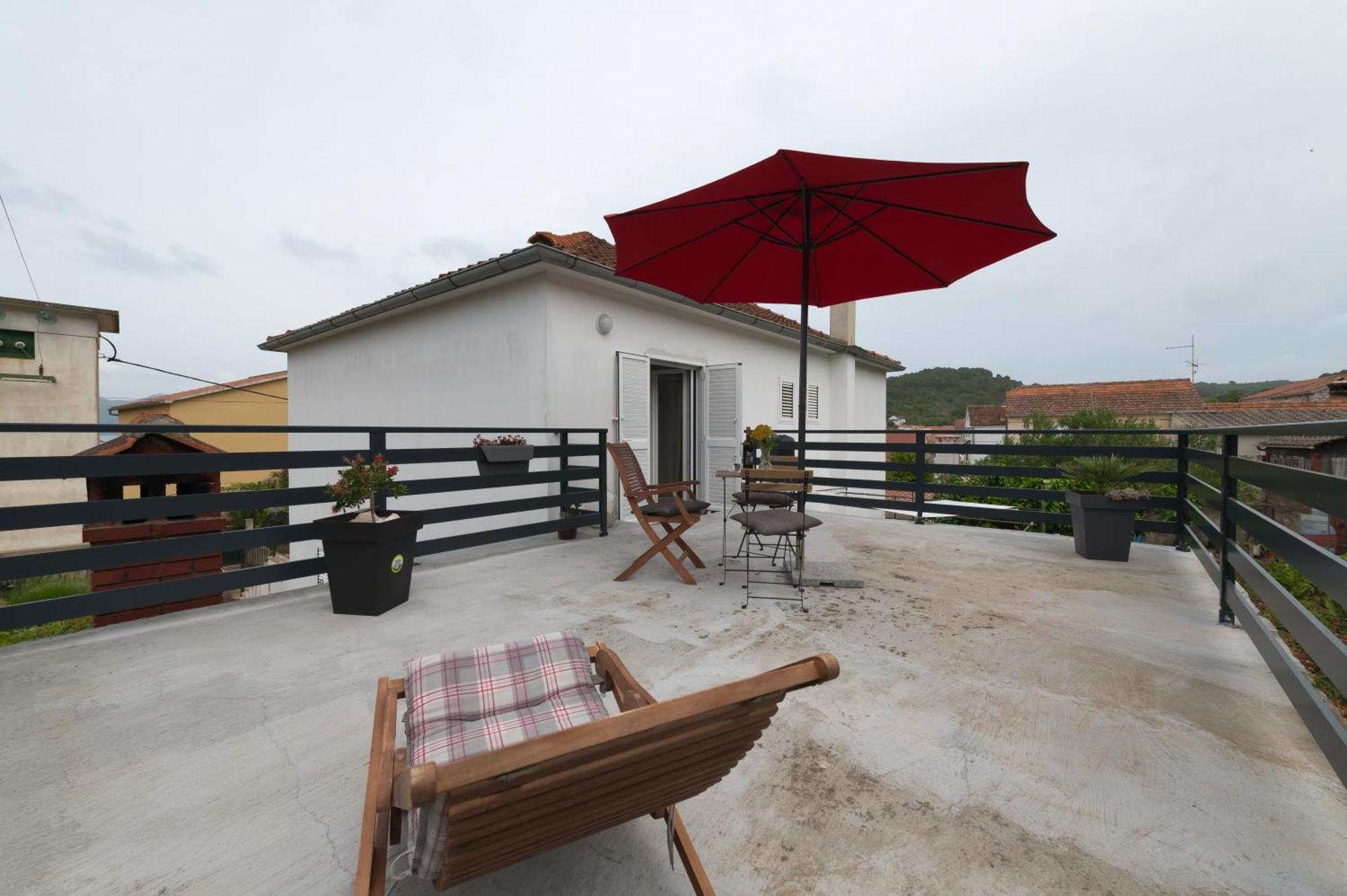 Apartment Marinsko Veli Iž Buitenkant foto